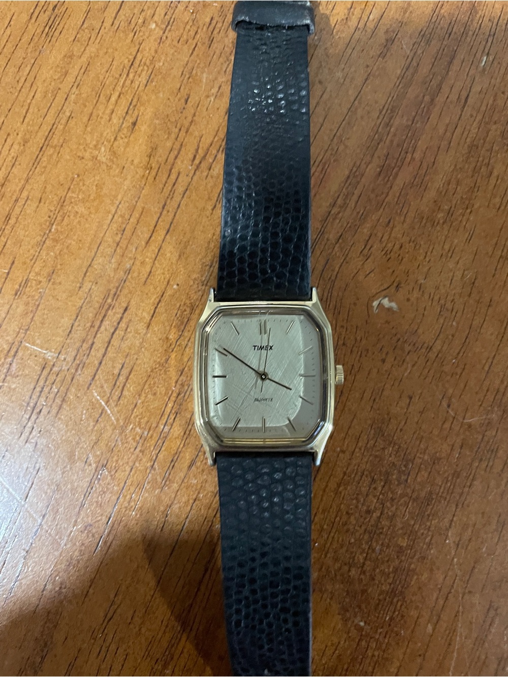 Vintage Times LA Cell Rectangular Watch- Running